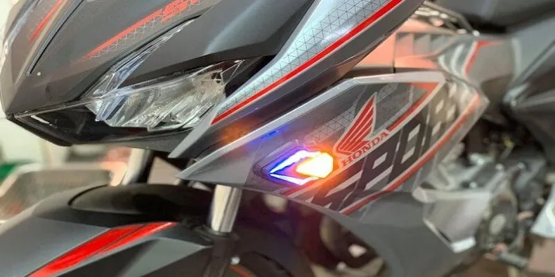 Sơ lược về xi nhan độ mini